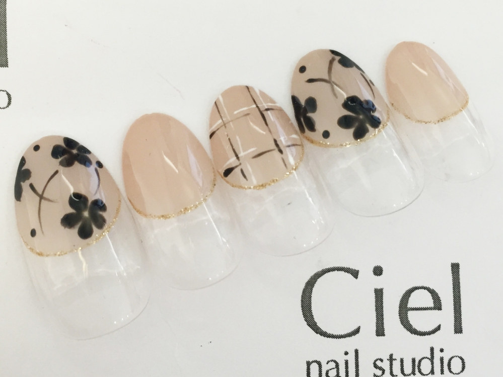 Ciel nail studio 志免店